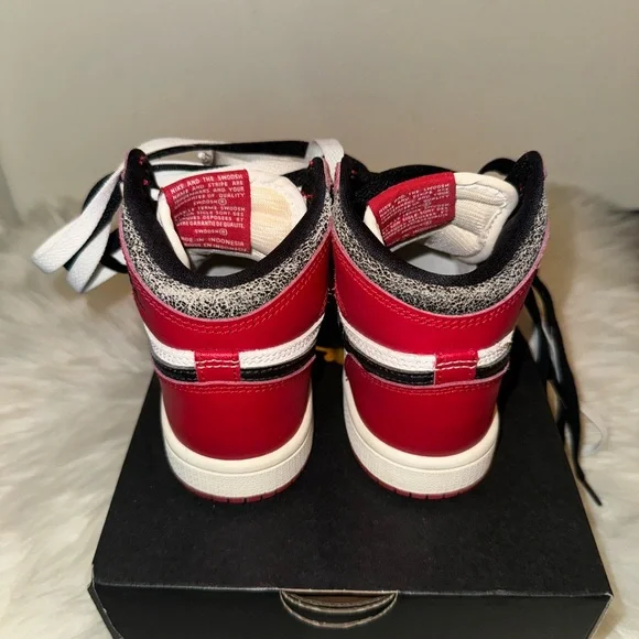 kids Ps Jordan retro 1 Chicago Lost & Found